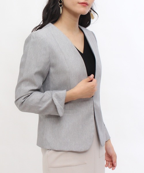 TRUDEA（トルディア）の「カチオンカラーレスジャケット（ノーカラージャケット・レディース・ライトグレー/ブラック/ネイビー/グレイッシュベージュ・MEDIUM/LARGE）」の5枚目の写真