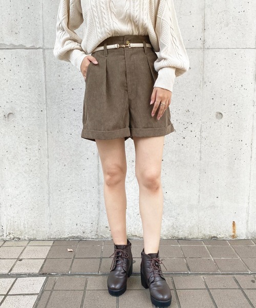 apres jour（アプレジュール）の「コーデュロイショートパンツ【ZOZOTOWN限定アイテム】（その他パンツ・レディース・モカ/アイボリー/ブルー系その他・フリー/X-LARGE）」の16枚目の写真