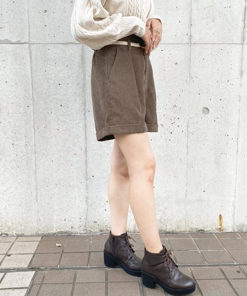 apres jour（アプレジュール）の「コーデュロイショートパンツ【ZOZOTOWN限定アイテム】（その他パンツ・レディース・モカ/アイボリー/ブルー系その他・フリー/X-LARGE）」の18枚目の写真