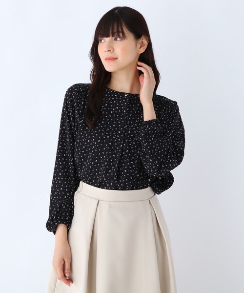 DRESKIP（ドレスキップ）の「◆前後2WAYドット釦ギャザ－ブラウス（シャツ/ブラウス・レディース・カーキ/ナチュラル/ホワイト系3/ブラック系・02/03/04）」の3枚目の写真