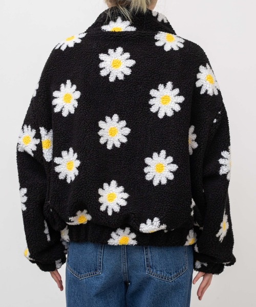 WEGO(ウィゴー)の「WEGO/ボアスタンドショートブルゾン(ブルゾン・レディース・アイボリー/その他1/その他2/ベージュ・SMALL/MEDIUM)」の13枚目の写真