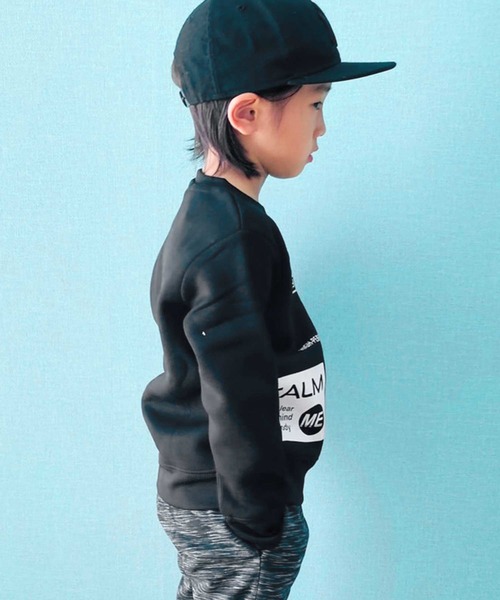 THE CASUAL(カジュアル)の「裏起毛クルーネックプリントトレーナー キッズ(スウェット・キッズ・ベージュ系/ホワイト系/オフホワイト/ベージュ/ブラック系2/ブラック/ブラック系1/杢グレー/ブラック系・110cm/130cm/120cm/140cm/150cm/160cm)」の12枚目の写真