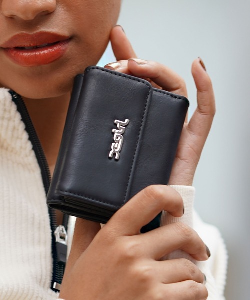 X-girl(エックスガール)の「FAUX LEATHER MINI WALLET(財布・レディース・ライトグリーン/ピンク/ブラック・ONE SIZE)」の2枚目の写真