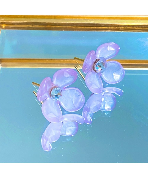 tone(トーン)の「【LoveAmooN】swarovski×flower purple (MA)(ピアス(両耳用)・レディース・ゴールド・FREE)」の2枚目の写真