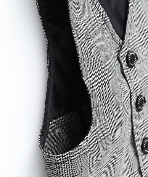BRANSHES(ブランシェス)の「【キメ服】フォーマルベスト(スーツベスト・キッズ・ネイビー/グレー・110cm/120cm/130cm)」の6枚目の写真