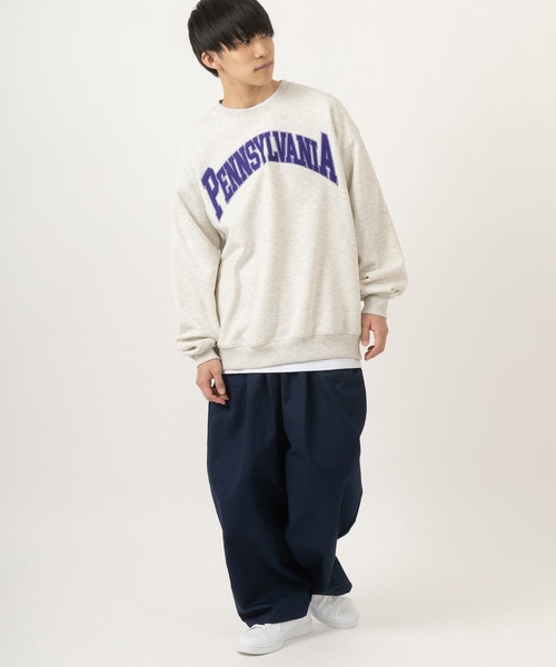 SlashDate(スラッシュデイト)の「カレッジロゴアップリケ刺繍スウェット/ビッグシルエット/裏起毛(スウェット・メンズ・アッシュグレー/ブラック/グリーン/ブルーグレー・M/L/XL)」の16枚目の写真