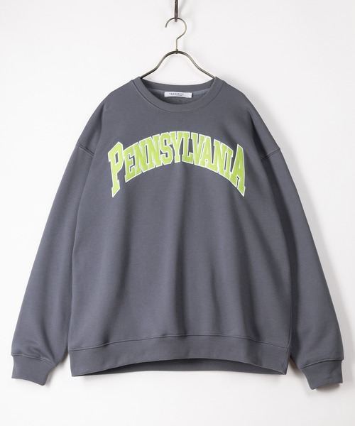 SlashDate(スラッシュデイト)の「カレッジロゴアップリケ刺繍スウェット/ビッグシルエット/裏起毛(スウェット・メンズ・アッシュグレー/ブラック/グリーン/ブルーグレー・M/L/XL)」の8枚目の写真