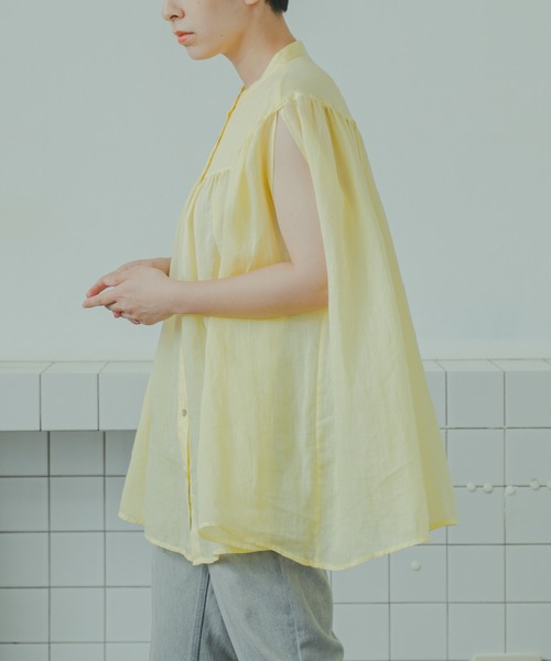WHYTO.（ホワイト）の「「WHYTO. / ホワイト」ラミーギャザーチュニックブラウス"Ramie Gather Tunic Blouse"（シャツ/ブラウス・レディース・グリーン/イエロー/グレー/ブラック・38/36）」の4枚目の写真