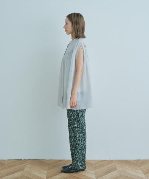 WHYTO.（ホワイト）の「「WHYTO. / ホワイト」ラミーギャザーチュニックブラウス"Ramie Gather Tunic Blouse"（シャツ/ブラウス・レディース・グリーン/イエロー/グレー/ブラック・38/36）」の15枚目の写真