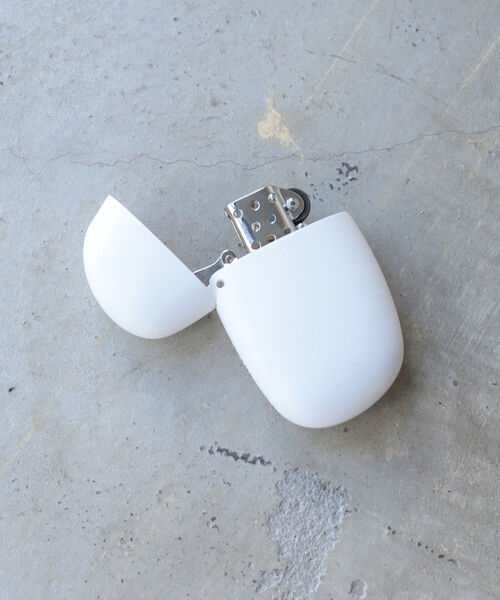 bpr BEAMS（ビーピーアール ビームス ）の「BEAMS / REKI ライター（アッシュトレイ/ライター・メンズ・ホワイト/ブラック/レッド/オリーブ・ONE SIZE）」の2枚目の写真