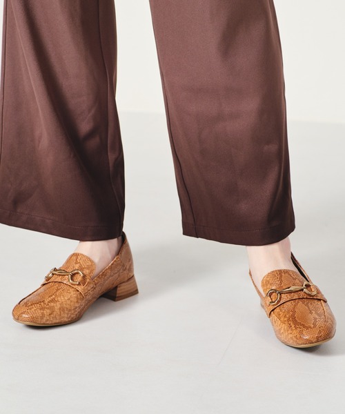 ORiental TRaffic（オリエンタルトラフィック）の「ビットモチーフバブーシュローファー/21105（ローファー・レディース・ホワイト/ブラック/ブラウン・40/38/39/41/42/35/36/37/34/33/43）」の17枚目の写真