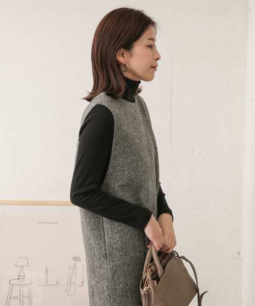 URBAN RESEARCH DOORS（アーバンリサーチドアーズ）の「タートルネックカットソー（Tシャツ/カットソー・レディース・オフホワイト/ベージュ系その他/ブラック・ONE）」の14枚目の写真