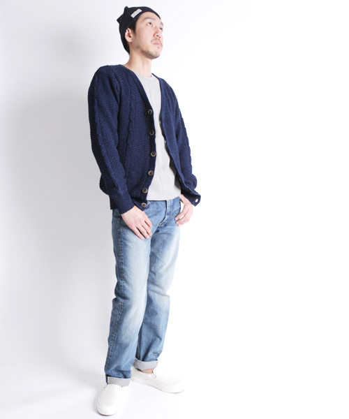 Denime（ドゥニーム）の「INDIGO KNIT CABLE CARDIGAN/インディゴニット　ケーブル編み　カーディガン（カーディガン/ボレロ・メンズ・ブラック/サックスブルー/ネイビー・MEDIUM/LARGE）」の17枚目の写真
