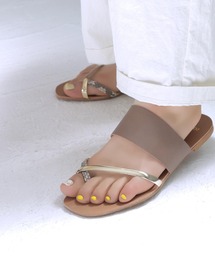 SOROTTO | 【親子お揃い】3連ストラップのトングぺたんこサンダル(サンダル)