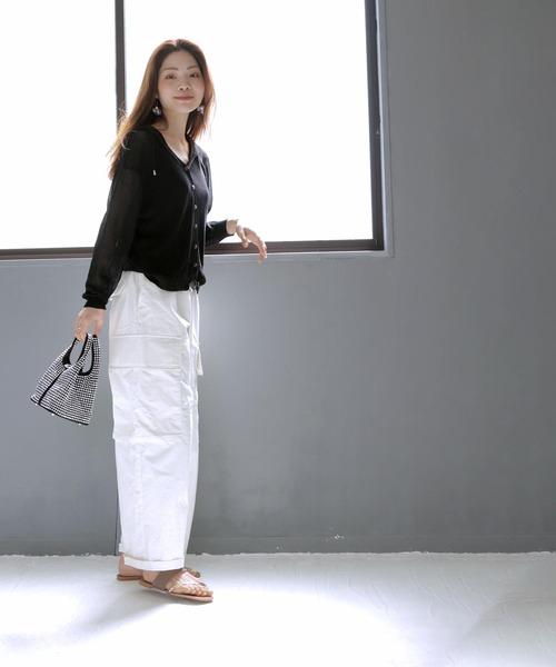 SOROTTO(ソロット)の「【親子お揃い】3連ストラップのトングぺたんこサンダル(サンダル・レディース・ブラック/ブラウン/ホワイト・LL/M/S/3L/L)」の13枚目の写真