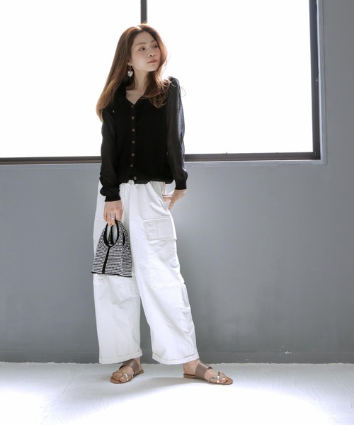 SOROTTO(ソロット)の「【親子お揃い】3連ストラップのトングぺたんこサンダル(サンダル・レディース・ブラック/ブラウン/ホワイト・LL/M/S/3L/L)」の14枚目の写真
