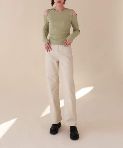 by muni:r(バイ ムニール)の「コーティングハイウエストワイドクリームパンツ(その他パンツ・レディース・クリーム・SMALL/MEDIUM)」の5枚目の写真