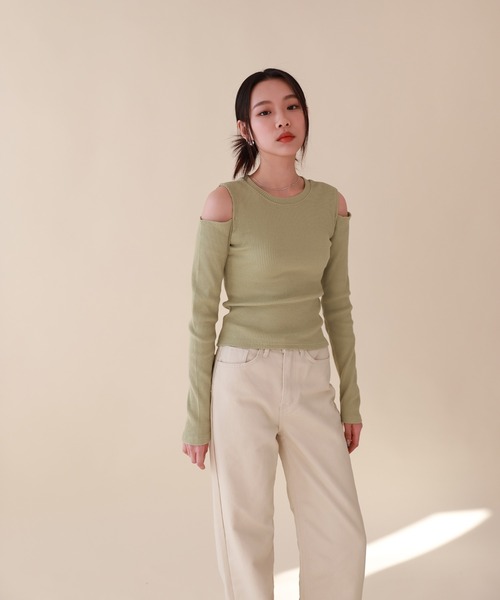 by muni:r(バイ ムニール)の「コーティングハイウエストワイドクリームパンツ(その他パンツ・レディース・クリーム・SMALL/MEDIUM)」の9枚目の写真