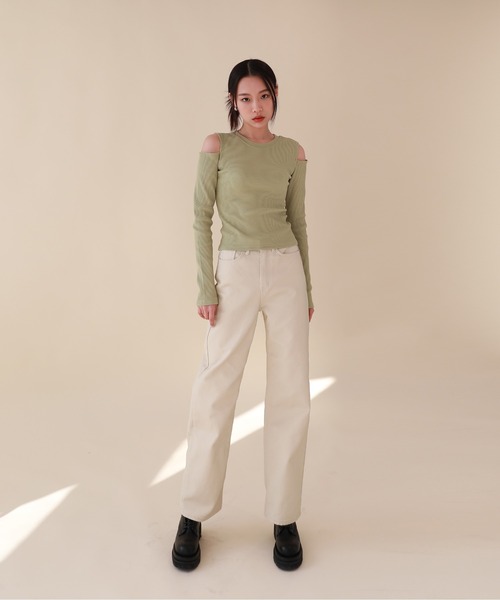 by muni:r(バイ ムニール)の「コーティングハイウエストワイドクリームパンツ(その他パンツ・レディース・クリーム・SMALL/MEDIUM)」の10枚目の写真