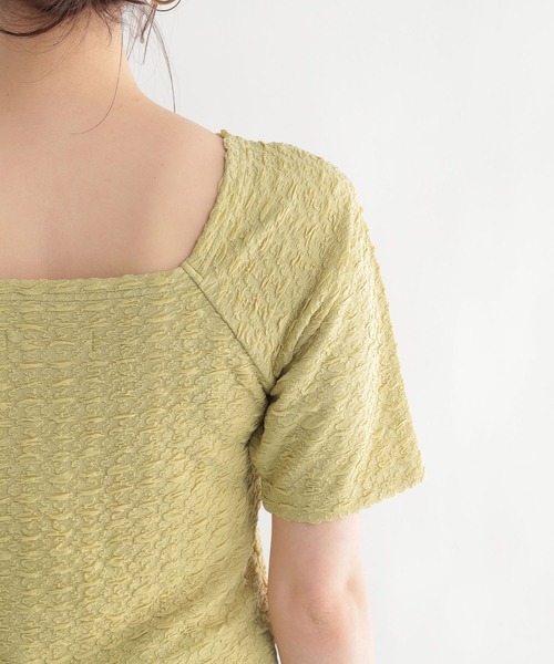 Andemiu（アンデミュウ）の「シャーリングスクエアプルオーバー275236（Tシャツ/カットソー・レディース・ホワイト/ブラック/グリーン・FREE）」の20枚目の写真