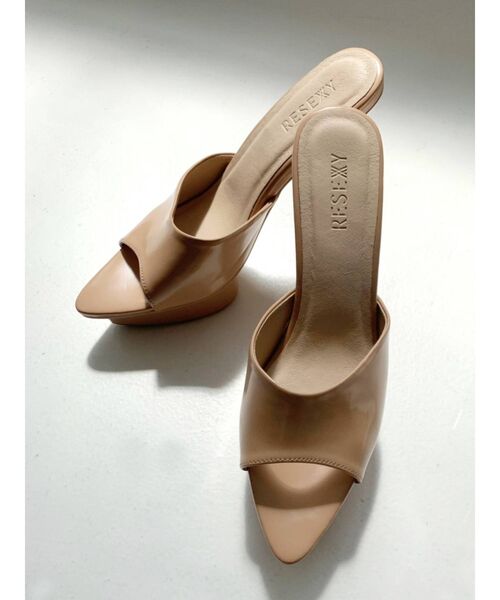 RESEXXY（リゼクシー）の「ピンヒールサンダル（サンダル・レディース・ベージュ/ホワイト/ブラック・LARGE/SMALL/MEDIUM）」の3枚目の写真