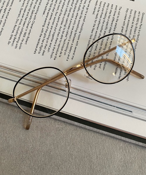 DouDou(ドゥドゥ)の「細フレームメガネ2(メガネ・レディース・ブラック/ベージュ・FREE)」の1枚目の写真