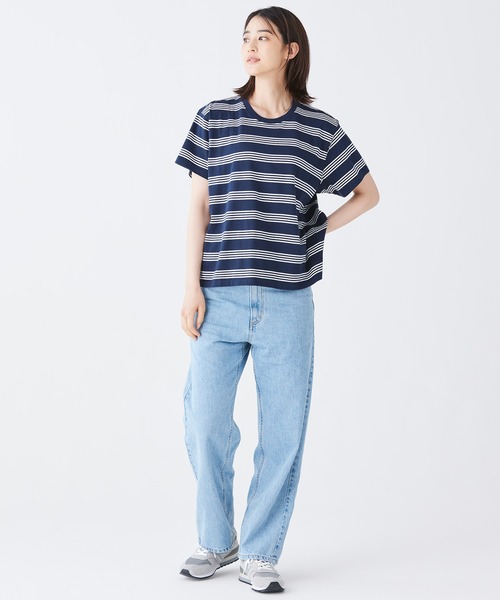 L.L.Bean(エルエルビーン)の「サタデーTシャツ、クルーネック ストライプ 半袖 米国フィット・レギュラー(Tシャツ/カットソー・レディース・マルチ/ブルーグリーン/ネイビー×ホワイト/ベージュ系その他・SMALL/MEDIUM/LARGE/X-SMALL)」の15枚目の写真