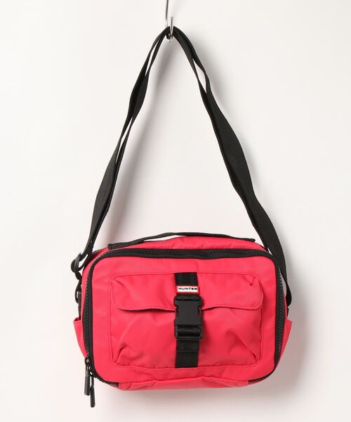HUNTER（ハンター）の「NYLON THREE-WAY TOPCLIP XBODY（ボディバッグ/ウエストポーチ・レディース・ブラック/ネイビー/ダークオリーブ/ピンク・FREE）」の4枚目の写真