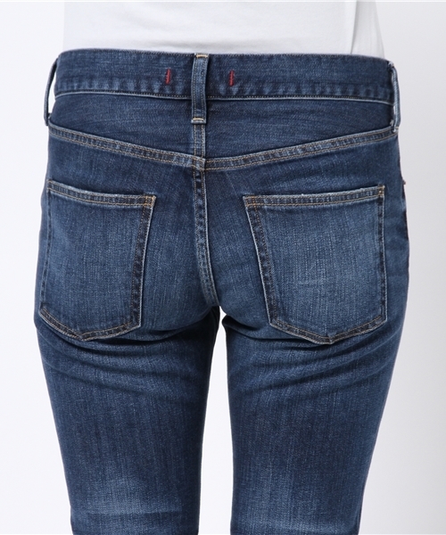 D/ESTNATION（ディー エストネーション）の「RED CARD デニムパンツ（デニムパンツ・レディース・ブルー・22/23/24/25/26/27）」の9枚目の写真