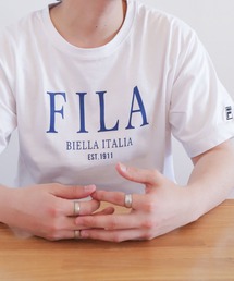 FILA（フィラ）の「【FILA】 ロゴ プリント / 刺繍 レギュラーシルエット ハーフスリーブ 綿100 Tシャツ（Tシャツ/カットソー）」