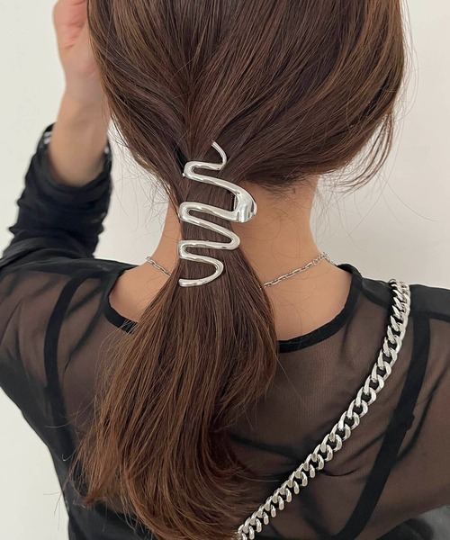 GOLDY（ゴールディ）の「【GOLDY/ゴールディ】グラフィティバンス（バレッタ/ヘアクリップ・レディース・シルバー/ゴールド・FREE）」の2枚目の写真