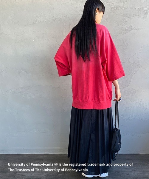 JEANS FACTORY Clothes（ジーンズファクトリークローズ）の「[Jeans Factory Clothes/ジーンズファクトリークローズ] 日焼け加工 カレッジロゴプリント ショートスリーブスウェット（スウェット・レディース・レッド/ネイビー/グレー系1/グレー系2・L/M）」の13枚目の写真