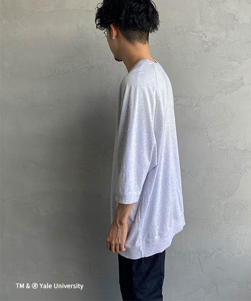 JEANS FACTORY Clothes（ジーンズファクトリークローズ）の「[Jeans Factory Clothes/ジーンズファクトリークローズ] 日焼け加工 カレッジロゴプリント ショートスリーブスウェット（スウェット・レディース・レッド/ネイビー/グレー系1/グレー系2・L/M）」の8枚目の写真