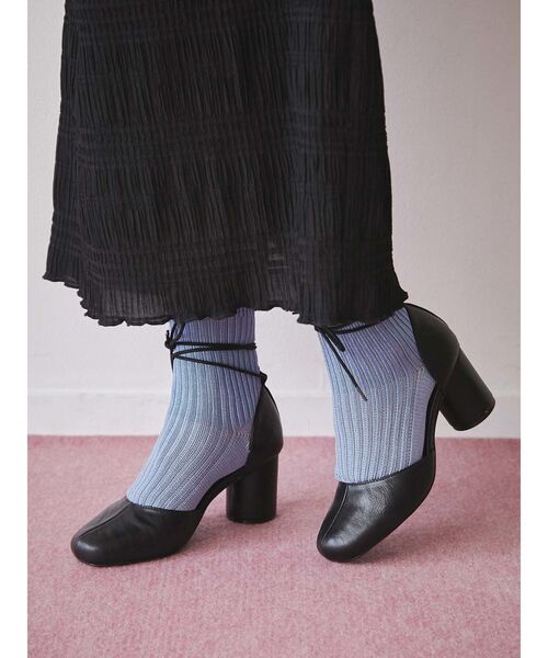 merry jenny（メリージェニー）の「ordinaryレースアップパンプス（パンプス・レディース・ブラック/キャメル・MEDIUM/LARGE）」の2枚目の写真