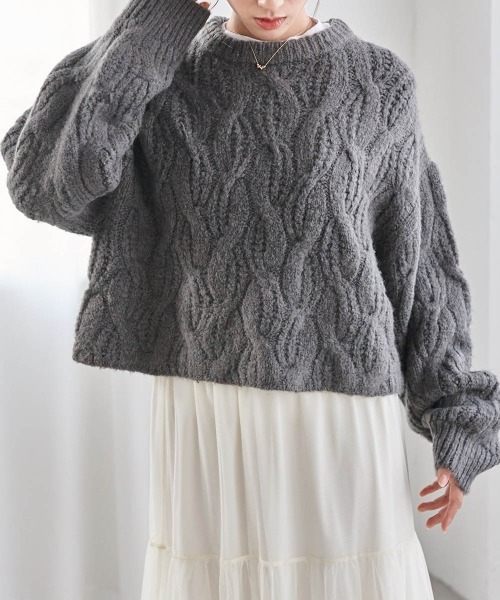 RANAN（ラナン）の「ふんわりタッチクロップド丈ケーブルニット（ニット/セーター・レディース・ブルー/アイボリー/マスタード/チャコール/グリーン/ピンク系1・LL/M/L）」の15枚目の写真