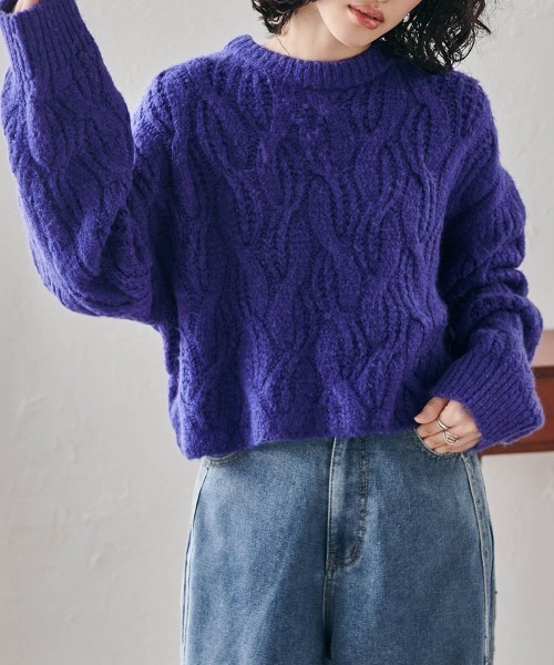 RANAN（ラナン）の「ふんわりタッチクロップド丈ケーブルニット（ニット/セーター・レディース・ブルー/アイボリー/マスタード/チャコール/グリーン/ピンク系1・LL/M/L）」の18枚目の写真