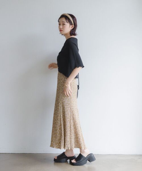 RETRO GIRL（レトロガール）の「シャーリングメロウTee（Tシャツ/カットソー・レディース・ブラック/パープル/オフホワイト/イエロー・FREE）」の13枚目の写真