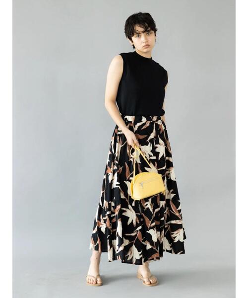 koe（コエ）の「レーヨンビックフラワープリントギャザースカート（スカート・レディース・ブラック/ピンク/ブルー・FREE）」の4枚目の写真