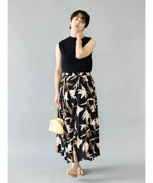 koe（コエ）の「レーヨンビックフラワープリントギャザースカート（スカート・レディース・ブラック/ピンク/ブルー・FREE）」の5枚目の写真