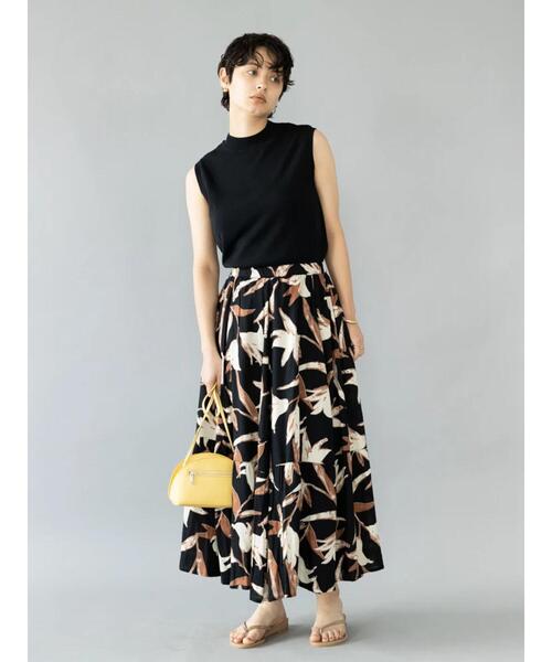 koe（コエ）の「レーヨンビックフラワープリントギャザースカート（スカート・レディース・ブラック/ピンク/ブルー・FREE）」の6枚目の写真