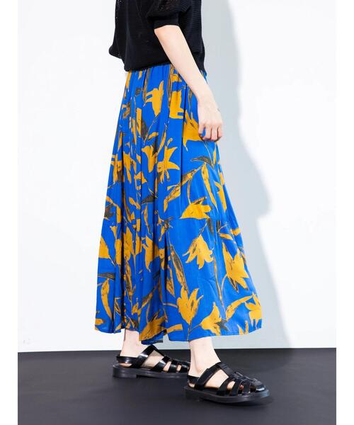 koe（コエ）の「レーヨンビックフラワープリントギャザースカート（スカート・レディース・ブラック/ピンク/ブルー・FREE）」の9枚目の写真