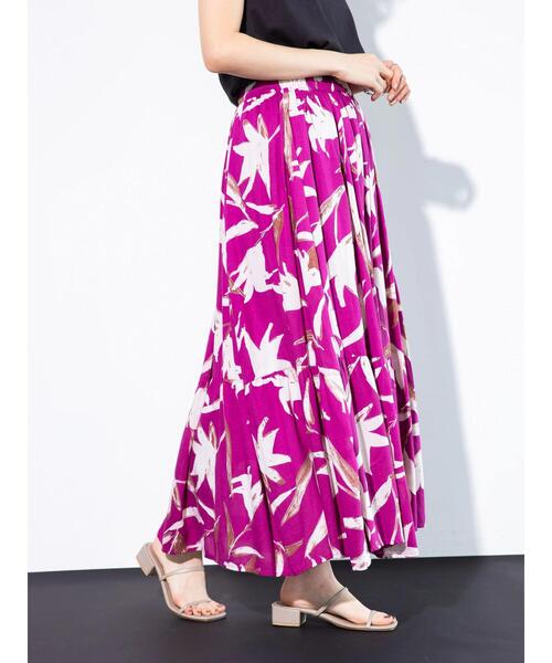 koe（コエ）の「レーヨンビックフラワープリントギャザースカート（スカート・レディース・ブラック/ピンク/ブルー・FREE）」の12枚目の写真