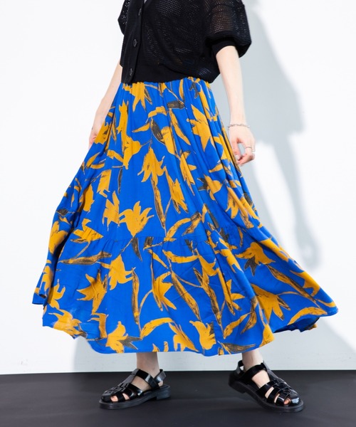 koe（コエ）の「レーヨンビックフラワープリントギャザースカート（スカート・レディース・ブラック/ピンク/ブルー・FREE）」の3枚目の写真