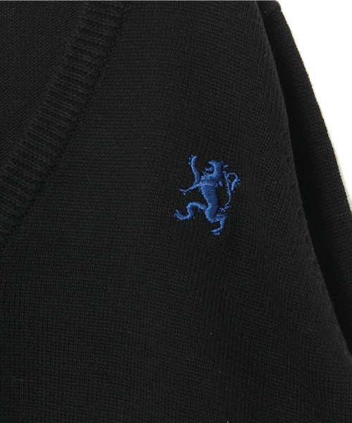 GIORDANO（ジョルダーノ）の「[GIORDANO]ライオン刺繍カーディガン（カーディガン/ボレロ・キッズ・ブラック/グレー/レッド・120/110/130）」の5枚目の写真