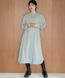 シャツワンピース ノーカラー ロングシャツワンピース」に該当する