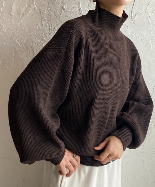 She's Closet(シーズクローゼット)の「ハイネック長袖ボリュームスリーブショート丈リブニットプルオーバー(ニット/セーター・レディース・アイボリー/ブラック/ベージュ/レッド/ブラウン・FREE)」の3枚目の写真