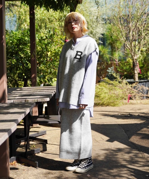 AVIREX（アヴィレックス）の「≪WEB&DEPOT限定≫JACQUAD LOGO KNIT VEST/ジャガードロゴニットベスト（ベスト・レディース・パープル/グレー・FREE）」の4枚目の写真