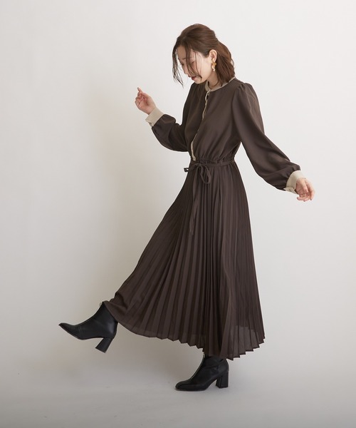 PAPAVER（パパヴェル）の「【papaver】ジョーゼットプリーツOP（ワンピース・レディース・キャメル/カーキ/チャコールグレー・MEDIUM）」の11枚目の写真