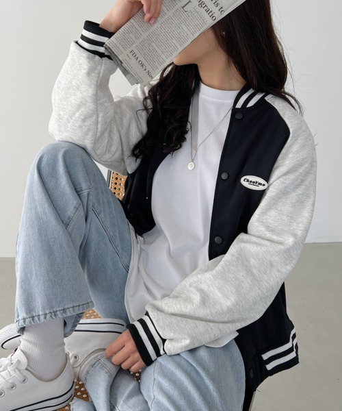 CLEA（クレア）の「カラー配色スウェットビッグスタジャン（スタジャン・レディース・グリーン/ブラック/ブルー・FREE）」の2枚目の写真