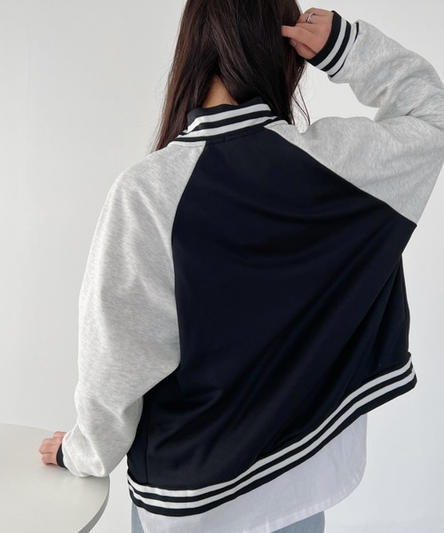 CLEA（クレア）の「カラー配色スウェットビッグスタジャン（スタジャン・レディース・グリーン/ブラック/ブルー・FREE）」の8枚目の写真